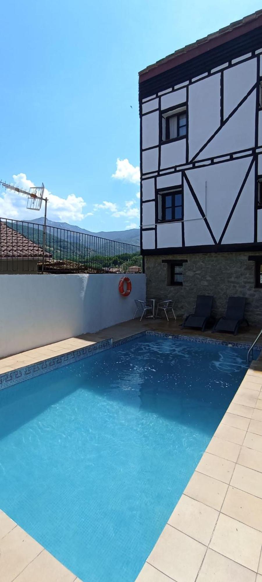 Apartamentos La Iguana Hervás Buitenkant foto