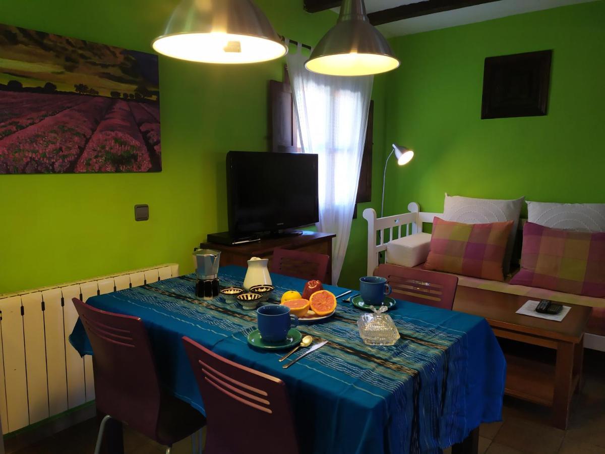 Apartamentos La Iguana Hervás Buitenkant foto
